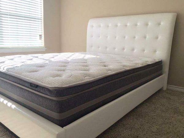 mattress and box spring removal